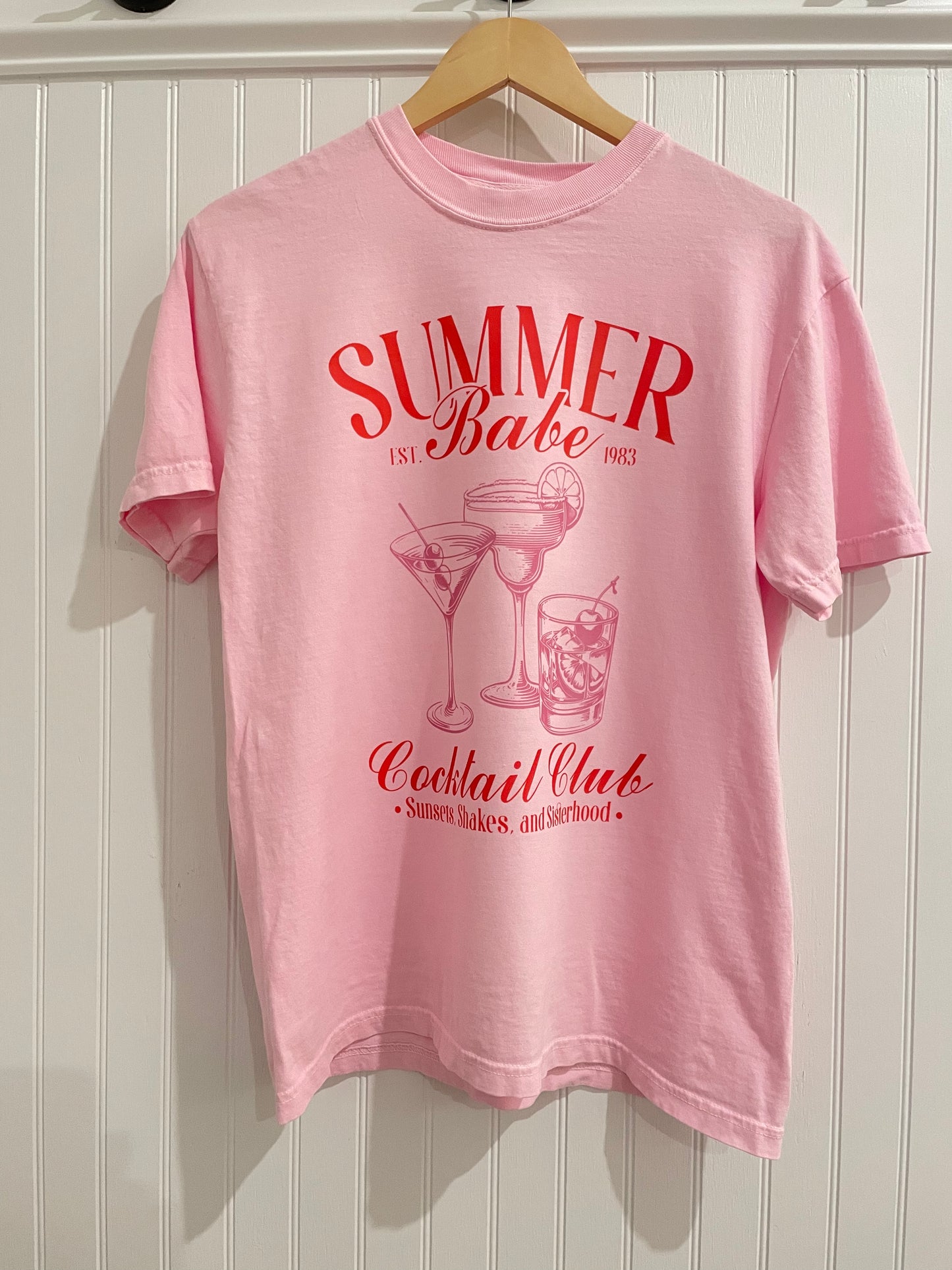 Pretty in pink-Summer cocktail tee!